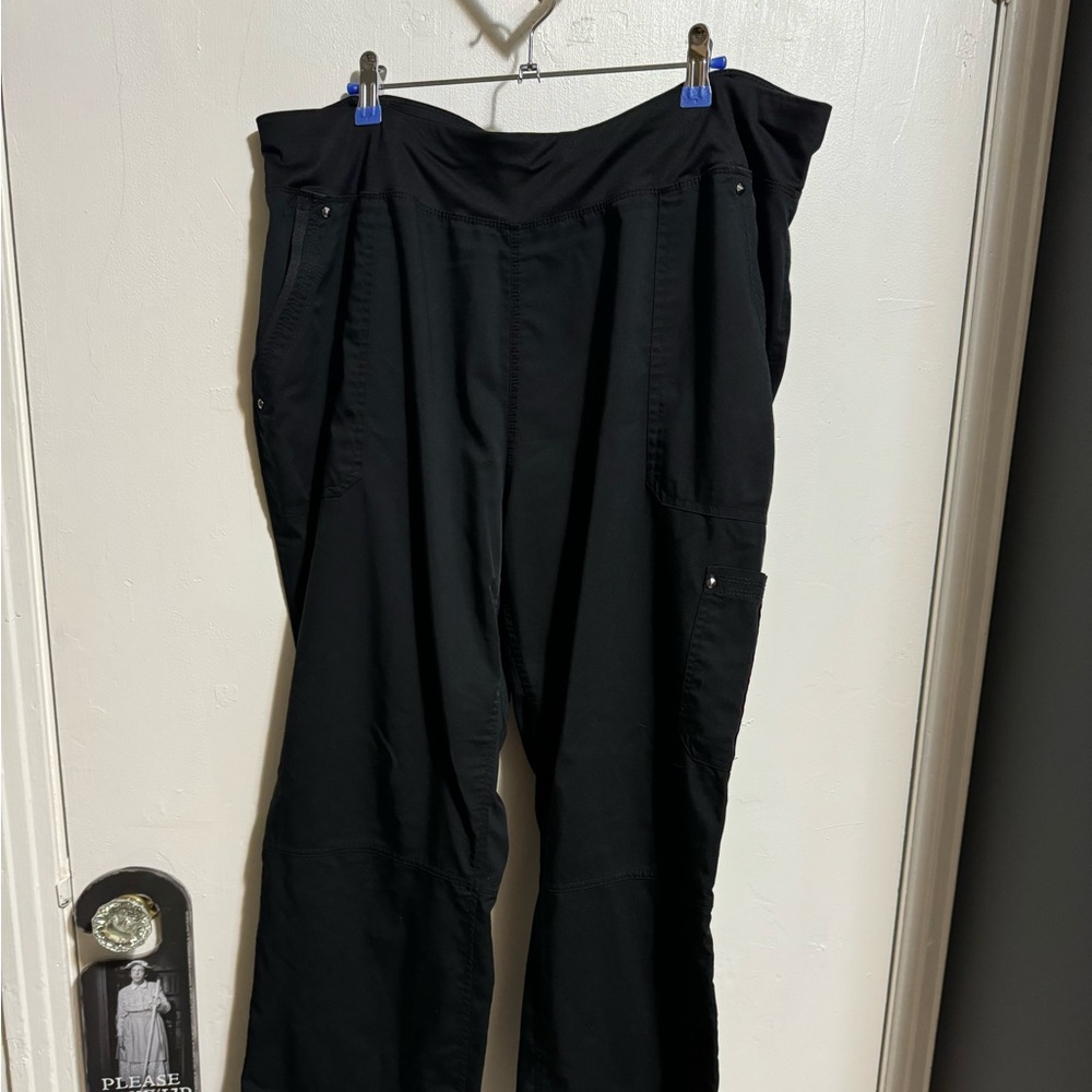 Purple Label scrubs, new pants never worn, size XL in Black